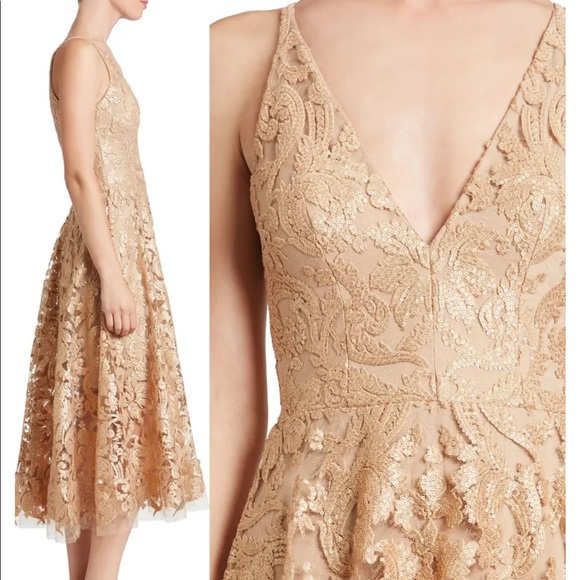 DRESS THE POPULATION Blair Embellished Fit & Flare Dress Small GOLD/NUDE  0176 - Picture 3 of 10